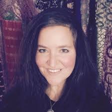 Elizabeth Medaglia's Instagram, Twitter & Facebook