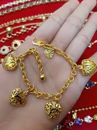Dalam sebuah hubungan di manapun tempatnya dan apapun budayanya pertunangan atau. Rantai Tangan Emas Suasa 375 18k Women S Fashion Jewellery On Carousell