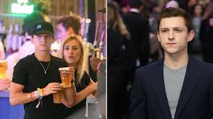 Spider Man Star Tom Holland Splits From Girlfriend Olivia Bolton Metro News