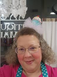 Mornin' all. ...anyone know when Maustons Craft Fair is? Went to the one at  Voyager this morning. Lots of nice things.