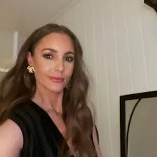 monicaolivia · Tise