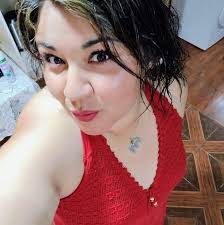 Evelyn Leon's Instagram, Twitter & Facebook