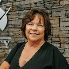 Daphne Noble's Instagram, Twitter & Facebook