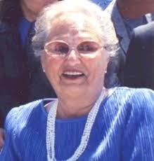 Eloise Louis's Instagram, Twitter & Facebook