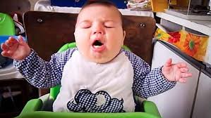 Papo de Mãe: criança engasgada, você sabe o que fazer? - Portal da Educativa