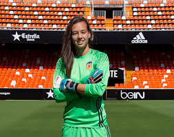 La arquera chilena christiane endler apareció este jueves, por tercera vez, en el equipo ideal de la champions league. Christiane Endler Pagina 6 El Deportero