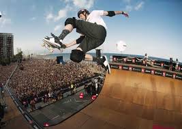 Anthony frank tony hawk (born may 12, 1968), is a professional skateboarder, after which the game series is named. Tony Hawk Die Biografie In Bildern
