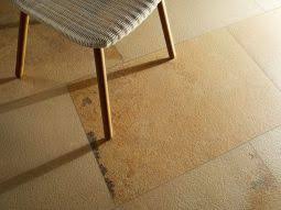 Natursteinfliesen oder glasfliesen, sind ab etwa 30 € erhältlich. Coem Deutschland