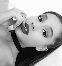 Pin On Ariana Grande 3