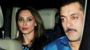 Iulia and salman's closeness was evident through the series of pictures that made its way through social media. Did Iulia Vantur Do The Maha Shivratri Aarti At Salman Khan S Pooja Movies News