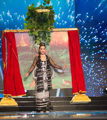In formal occasions as weddings or in finally, these traditional costumes can be pulled up and become the raincoat, the sun shirt or may be. Rappler On Twitter Miss Myanmar Wins The Missuniverse2016 Best National Costume Https T Co G0786bwiak