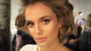 Check spelling or type a new query. The Best Finishing Powders Ever And How To Use Them Stylecaster