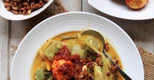 Bahan menu olahannya murah, mudah didapat dan cara membuat lontong sayur betawi ini cocok untuk pemula pelengkap resep lontong sayur betawi indonesia Resep Lontong Sayur Dengan Telur Balado Just Try Taste