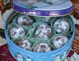 Southern Living S Bourbon Balls Recipe Bourbon Balls Recipe Bourbon Balls Christmas Baking