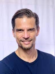 Justin Hoehn's Instagram, Twitter & Facebook