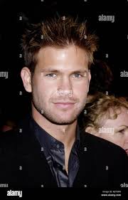 Matthew davis one person hi-res stock photography and images