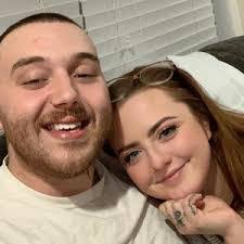 Alisha Vandyke's Instagram, Twitter & Facebook