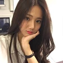 Cô đăng quang hoa hậu việt nam năm 1994 khi mới 18 tuổi. Nguyá»…n Thu Thuá»· Home Facebook