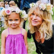 Startandstop2006 has uploaded 19 photos to flickr. Goldie Hawn S 6 Year Old Granddaughter Rio Is Her Doppleganger
