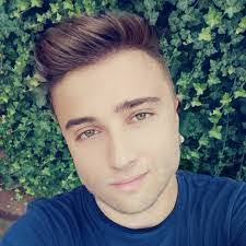 Aaron Malinowski's Instagram, Twitter & Facebook