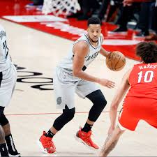 First, anthony davis and ed davis shoved each other after a play. 7uaec5jtzqwnkm
