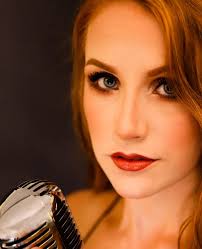 Lily Comer's Instagram, Twitter & Facebook