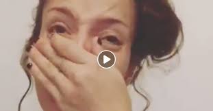 VIDÉO: Camille Lellouche pleure tout le temps quand elle a ses règles