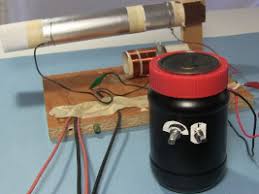 The base and the platform for the speakers are nothing more than a square piece of wood with some beveled edges, while the supports are made from 2 x 4's. Homemade Diy Amplifier For Loud Speaker