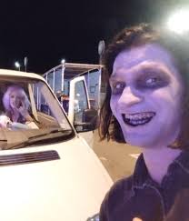 Hi everyone ! ☀️ We are a couple looking for a cheap guitar and a job in  Takaka/ Golden bay ! We are healthy and serious people. Seriously, we are  handy and