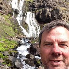 Russell  Wilsonはすでに2024年のために3900万ドル保証されていますが、3月初旬までにフィジカルを通過できなければ保証される3700万ドルを追加しています。  デンバーが彼を座らせる動きは、お金は引き金にならないことを保証する。 そしてデンバーは、ウィルソンがNFLの7 ...