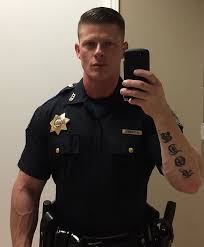 Pin By Bern Ack On Respect For Those Who Serve Men In Uniform Cop Uniform Hot Cops