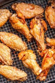 In a bowl, place the chicken wings and add rice wine. Air Fryer Chicken Wings Extra Crispy Plated Cravings
