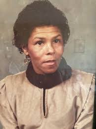 Leslie Mcbean's Instagram, Twitter & Facebook