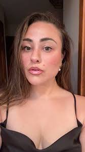 Introduction of a foodie and traveler from Connecticut