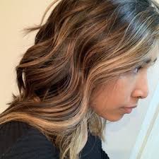 REIGN HAIR