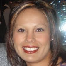 Elsa Wright's Instagram, Twitter & Facebook