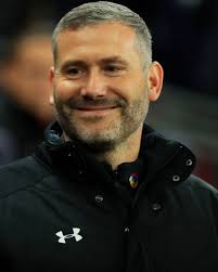 Kelvin Davis » Bilanz unter arbitre Roger East