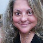 Lisa Eischen's Instagram, Twitter & Facebook