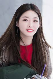 First Comes Love Chungha As Your Girl Hair Colors Brown Hair Colors Idol