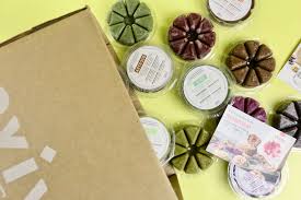 Props to this company for their commitment to being environment friendly, with a goal to be carbon neutral by 2023. A Year Of Boxes Evive Smoothie Review December 2018 A Year Of Boxes