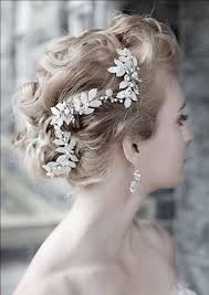 Pull back front pieces with an ornate gold barrette to add some old world romance to a whimsical wedding hairstyle for short hair. Short Hair Wedding Accessories Short Wedding Hair Wedding Hair Accessories Bridal Hair Accessories