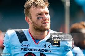 Austin Leduc's Instagram, Twitter & Facebook