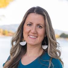 From Trapper Keepers to Insurance Quotes: My Journey as a Neighborhood  Agent