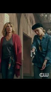 Betty Cooper Badass In The Season 4 Riverdale Riverdale Cast Betty Cooper