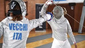 Venez découvrir et tester les produits en boutique. Escrime Decathlon Fenc It