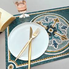 Vos set de table avec les options suivantes 24hprint.ma vous livre vos sets de tables gratuitement partout au maroc ( casablanca, marrakech, agadir, rabat, fés, oujda, tanger, dakhla. Set De Table Vinyle Mosaique Bleue Et Or