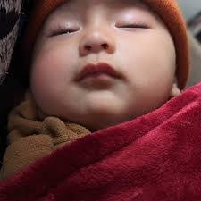 Daniel Alcaide's Instagram, Twitter & Facebook