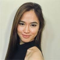 Sheena Riggs's Instagram, Twitter & Facebook