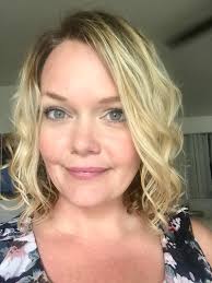 How to keep curly hair from going straight?