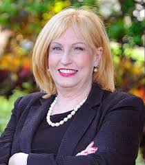 Denise Isaacson's Instagram, Twitter & Facebook